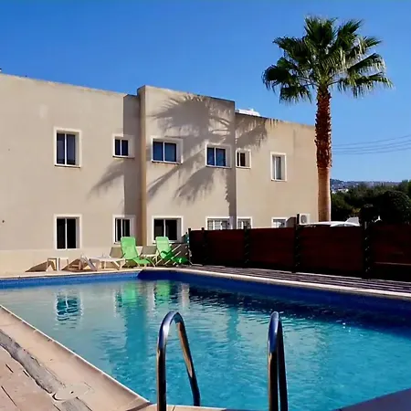Melania Modern With Pool Near Coral Bay, Pafos