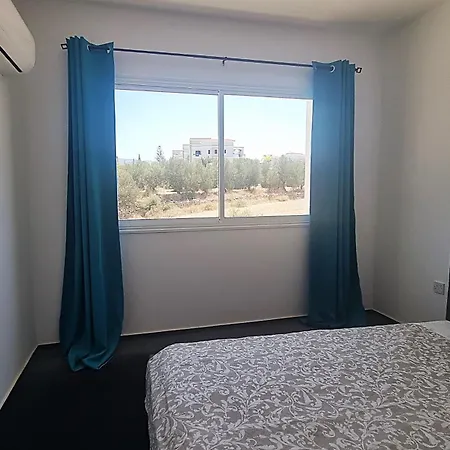 Melania Modern With Pool Near Coral Bay, Pafos Peyia