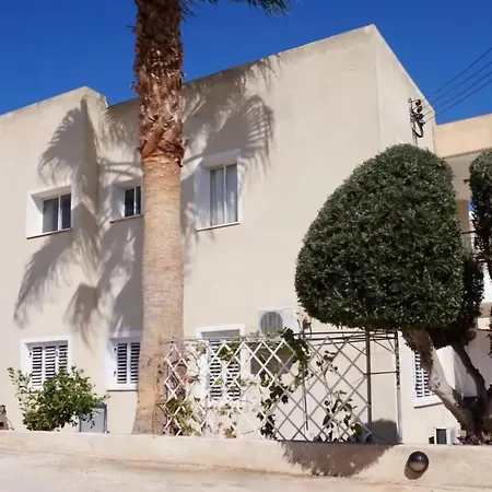 Melania Modern With Pool Near Coral Bay, Pafos