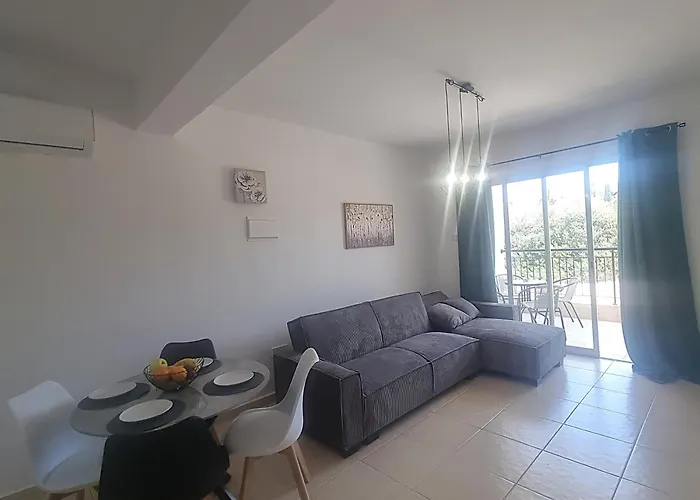 Melania Modern With Pool Near Coral Bay, Pafos * Peyia