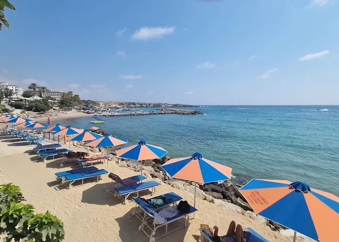 Melania Modern With Pool Near Coral Bay, Pafos