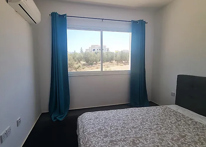 Melania Modern With Pool Near Coral Bay, Pafos Peyia